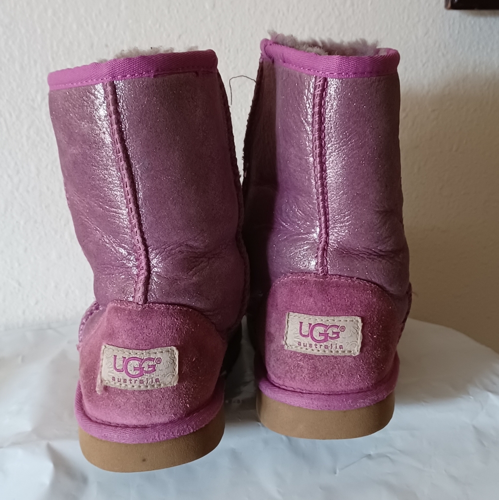 UGG Classic Shimmer Girls Metallic Booties Size 3.5